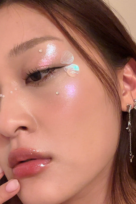 The Pool Tile Glitter Palette
