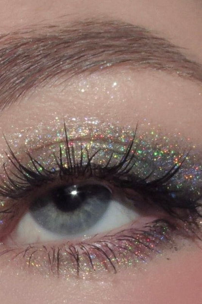 green holographic duochrome eyeshadow look