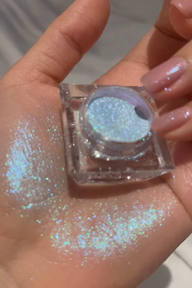 blue eye safe shimmer eyeshadow vegan cosmetics chinese douyin