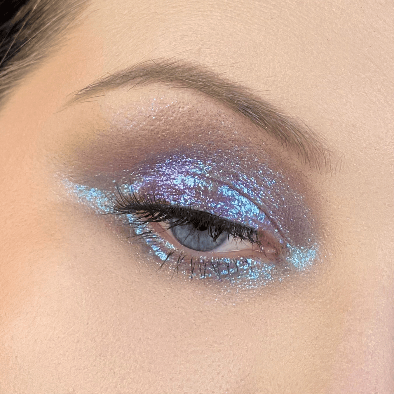 Cosmic Eyelights Glitter Eyeshadow