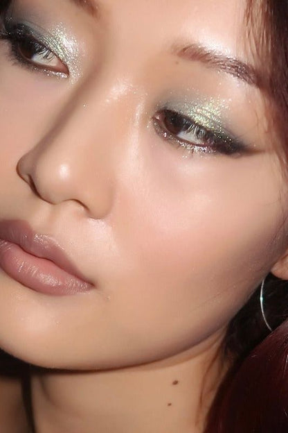 mint green eyeshadow look