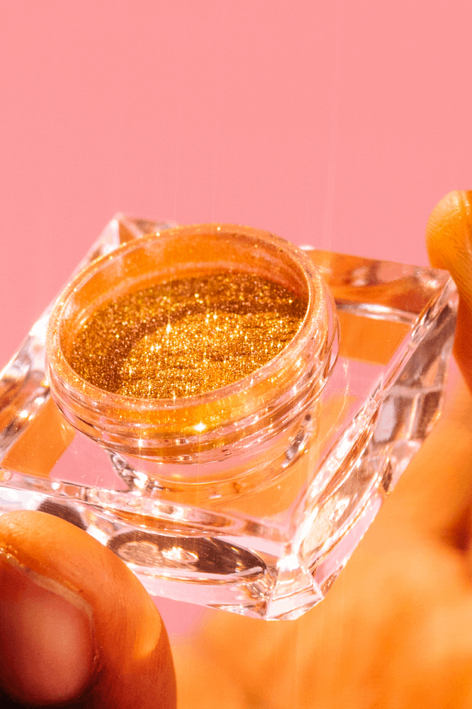 gold glitter for chinese makeup douyin trend