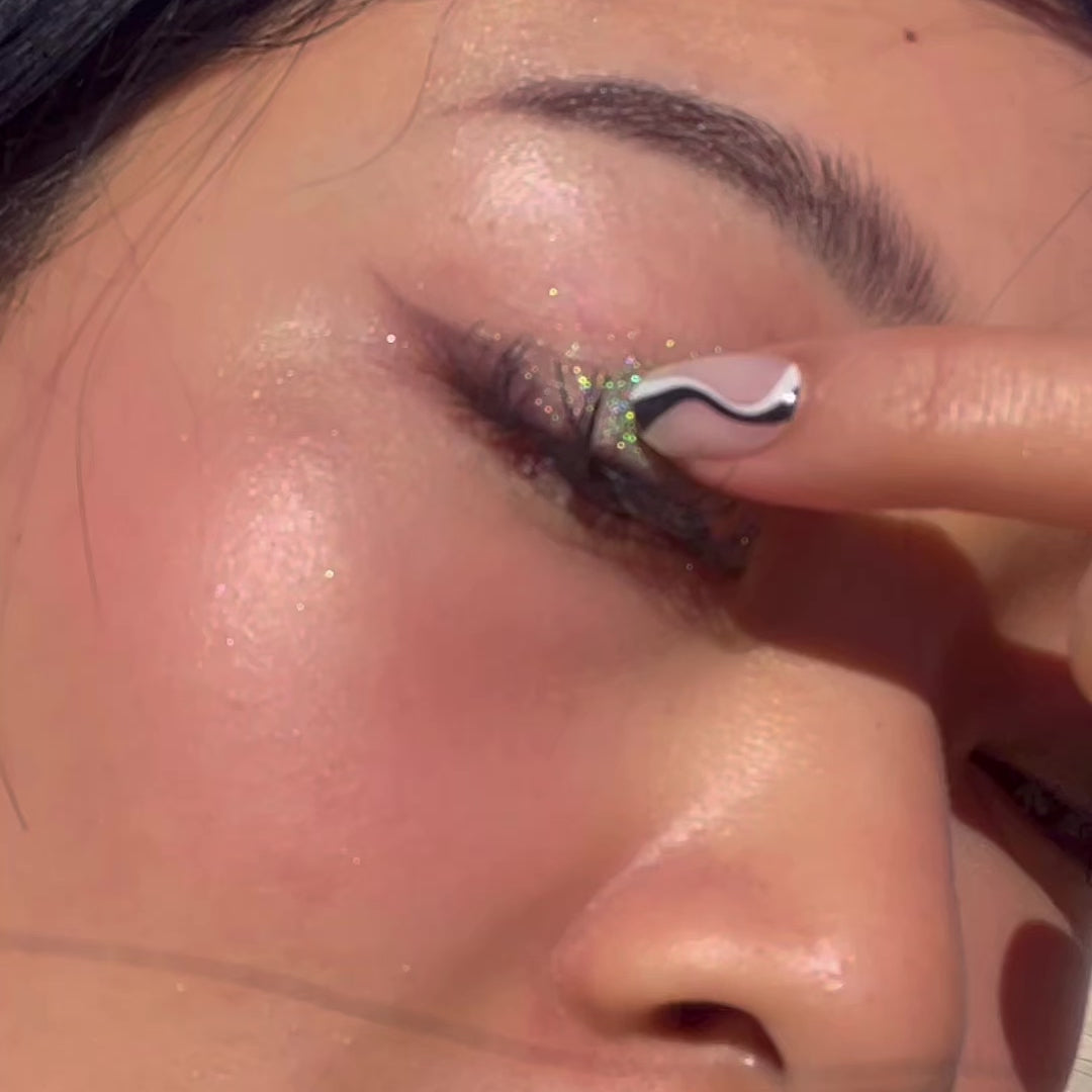holographic duochrome eyeshadow green