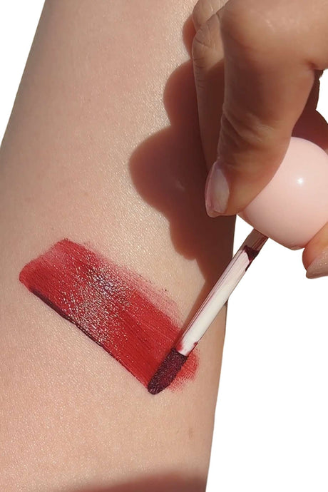 red lip stain