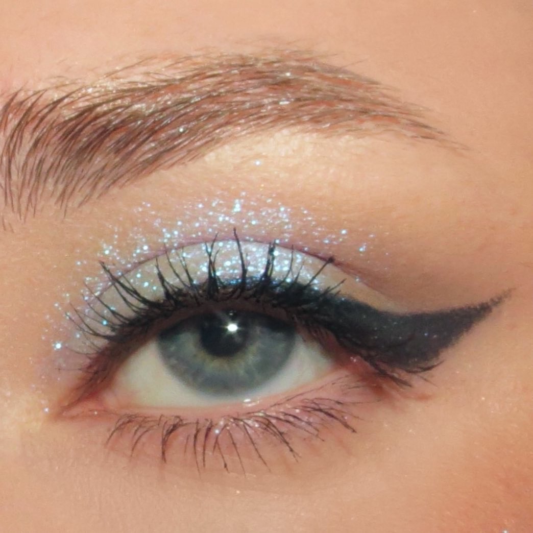 light blue icy glitter for chinese makeup douyin trend